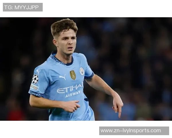 切尔西奇才詹姆斯的华丽转身从右后卫到中场核心的逆袭之路